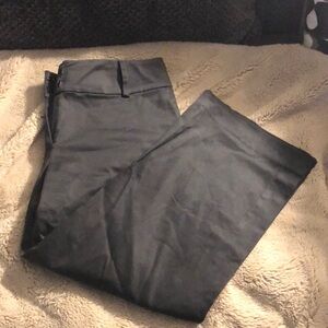 🔹4 for $30 Axcess Stretch Metro Fit Dress Capris, size 4